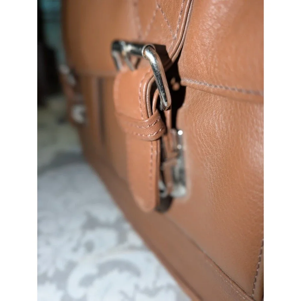 Wilson Leather Brown Messenger/Laptop Bag Buckle Zip Top Handle Outer Pockets